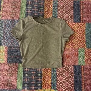 Women's Gray Short-Sleeve Crewneck Tee